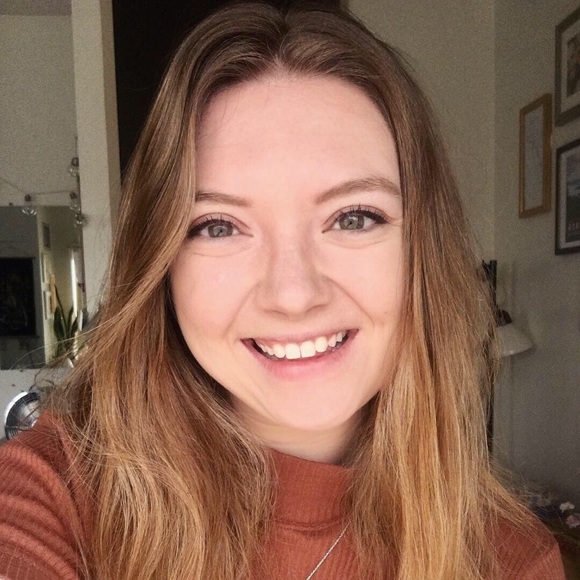 Meet your Posher, Emma - Picture 1 of 1